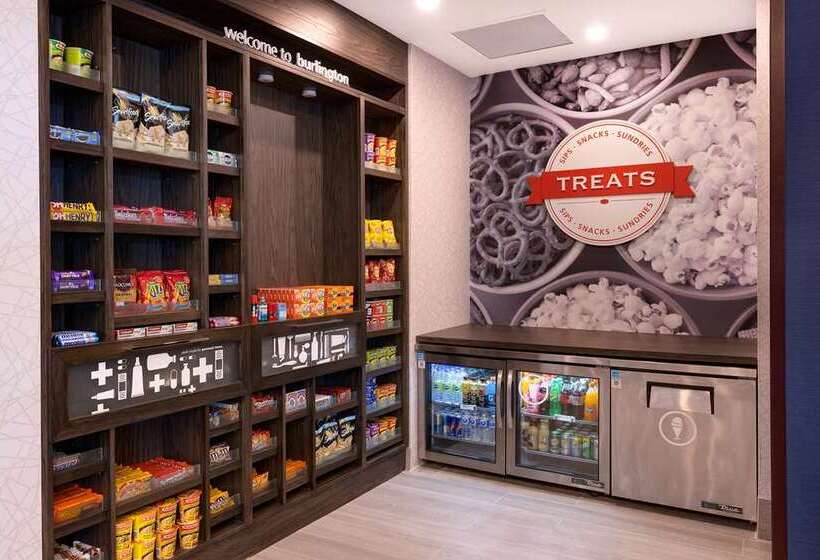 هتل Hampton Inn & Suites By Hilton Burlington Toronto