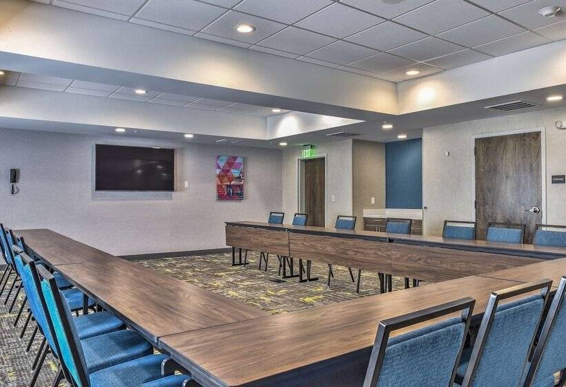 فندق Hampton Inn & Suites Keene