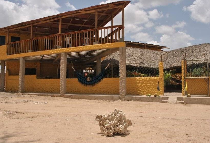 هتل Hostal Castillo Del Mar   Hostel