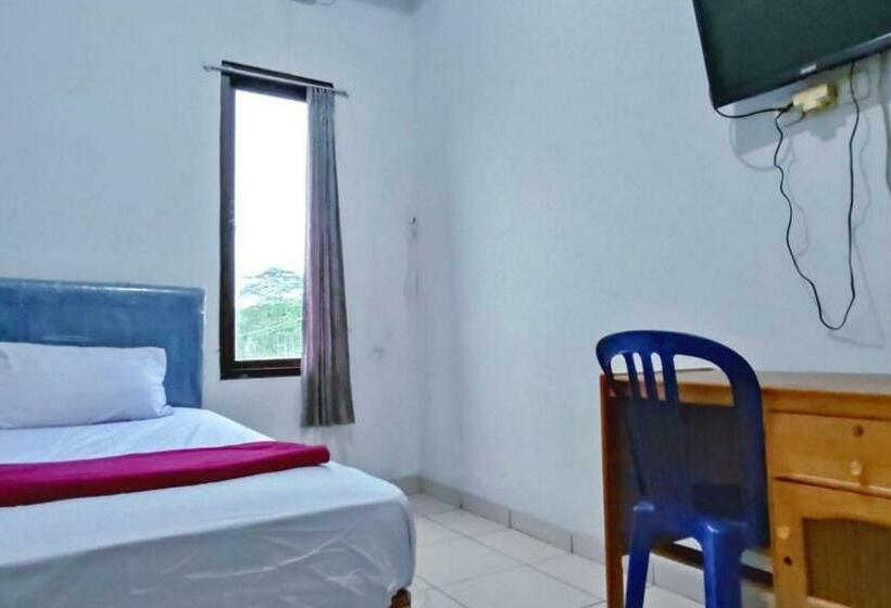 فندق Koolkost Syariah Near Lembuswana Mall