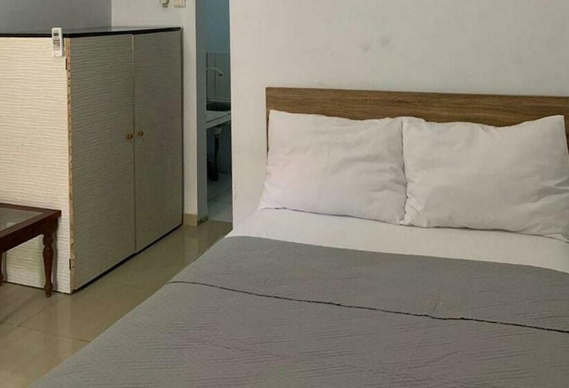 Отель Nusa Dua Cool Guesthouse Redpartner