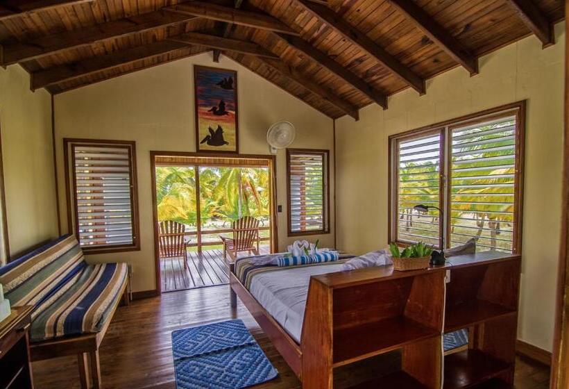 בית מלון כפרי Pelican Beach Resort South Water Caye