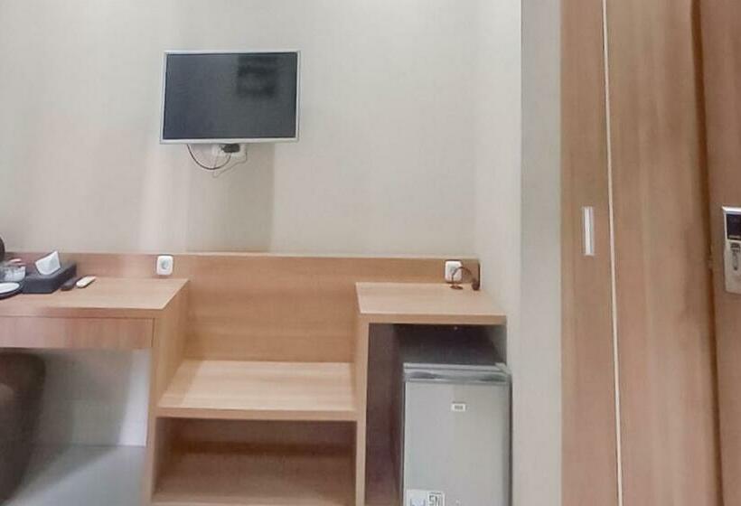 هتل Reddoorz Premium @ Griya Inkoppabri Cisarua Puncak