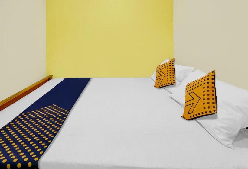 هتل O V.n Boarding And Lodging