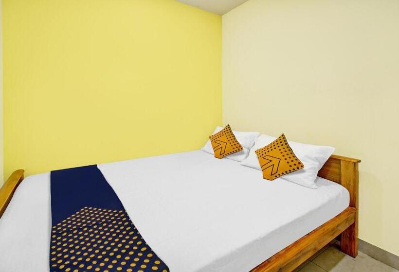 هتل O V.n Boarding And Lodging