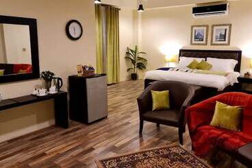 هتل The Mandarin Inn