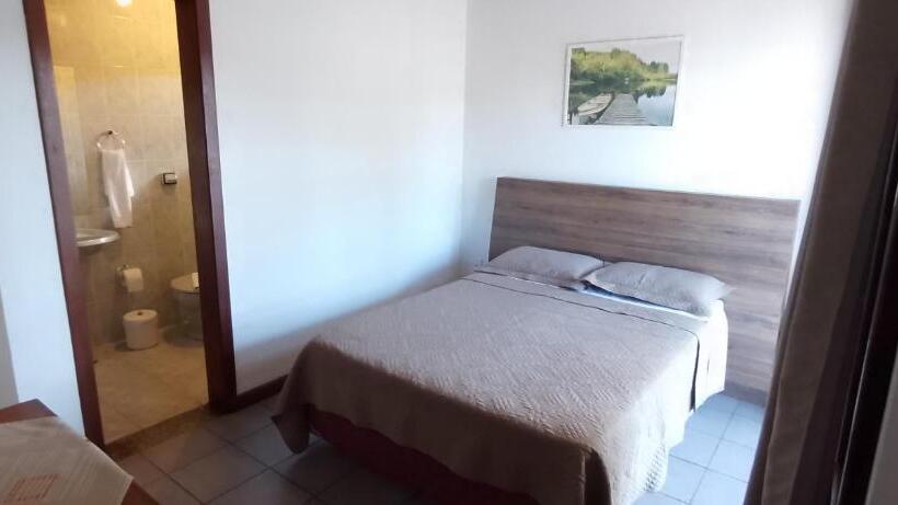 پانسیون Residencial Da Praça Garopaba