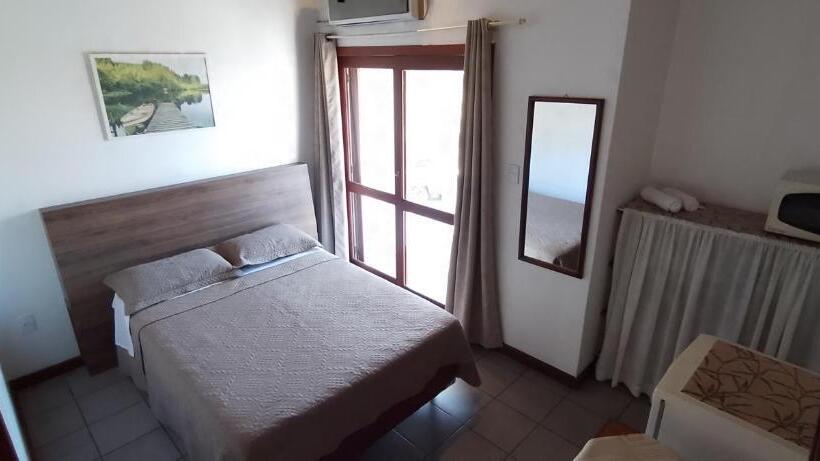 پانسیون Residencial Da Praça Garopaba