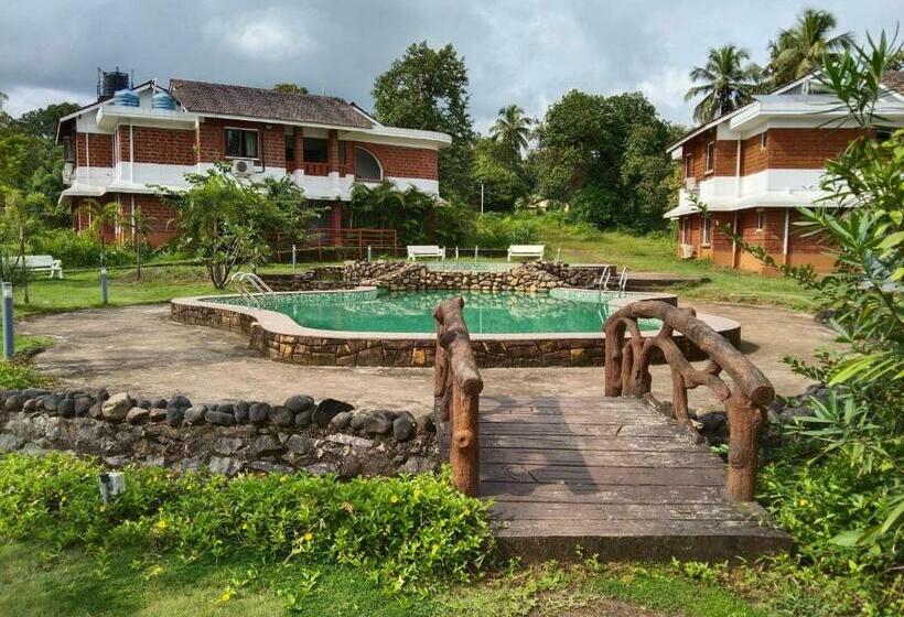 منتجع Sarth Ayurveda Retreat And Wellness Centre