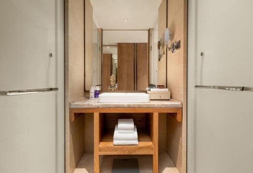 فندق Voco Thousand Island Lake, An Ihg