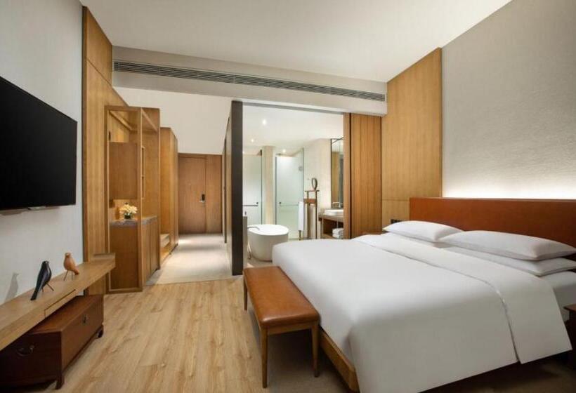 فندق Voco Thousand Island Lake, An Ihg