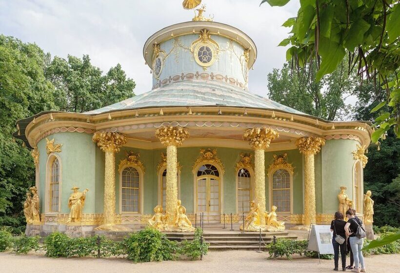 هتل Holiday Inn Express & Suites   Potsdam, An Ihg