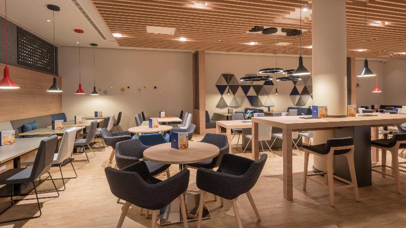 هتل Holiday Inn Express & Suites   Potsdam, An Ihg