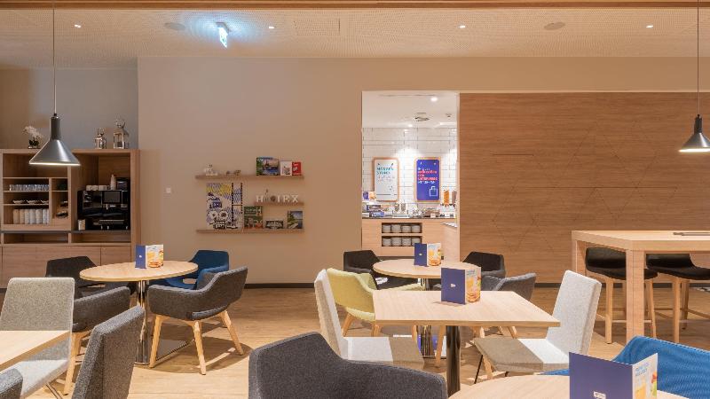 هتل Holiday Inn Express & Suites   Potsdam, An Ihg