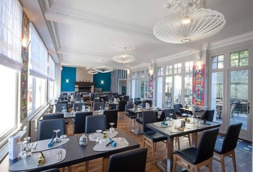 هتل Logis Hostellerie Du Marche