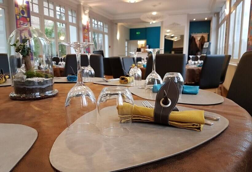 هتل Logis Hostellerie Du Marche