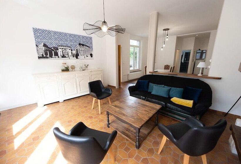 هتل Logis Hostellerie Du Marche