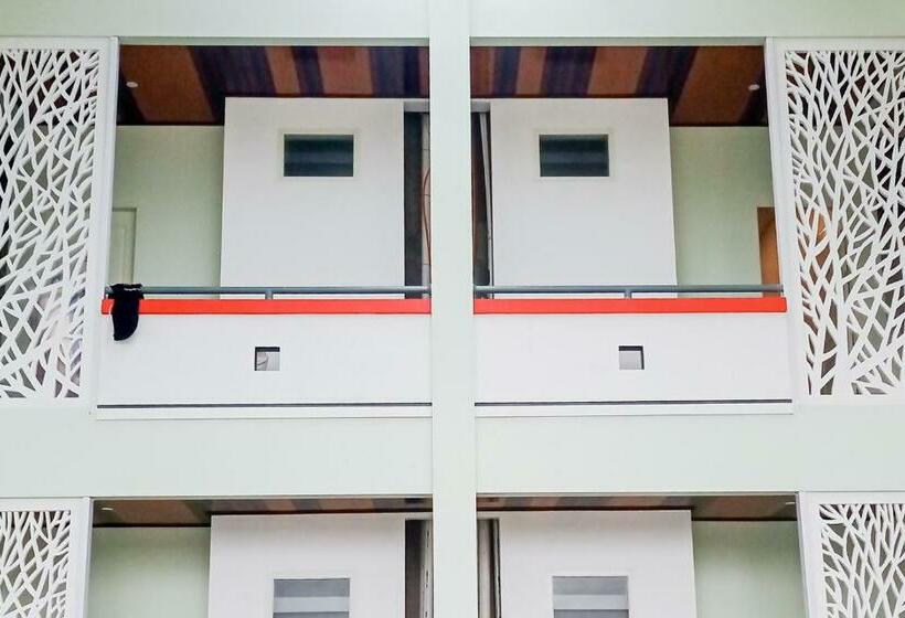 فندق Reddoorz Near Exit Tol Kotabaru Itera Lampung