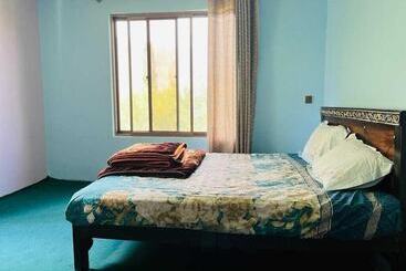پانسیون Ilyasin Guest House