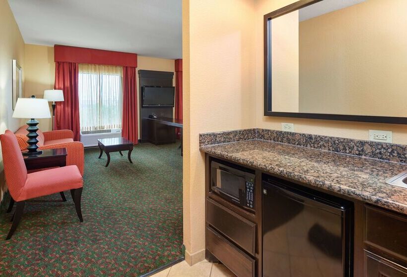 Hampton Inn & Suites Waco South