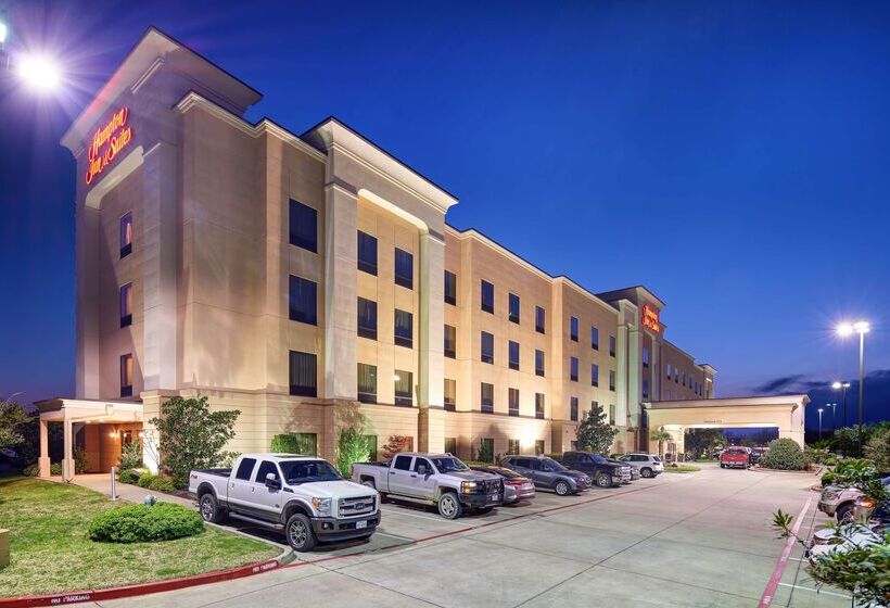 Hampton Inn & Suites Waco South