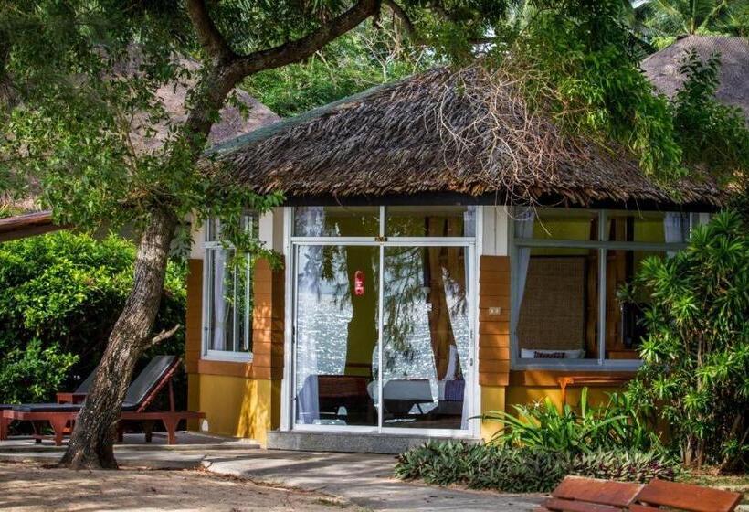 هتل Anahata Resort Samui