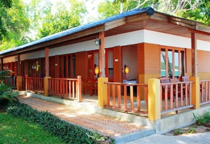 هتل Anahata Resort Samui