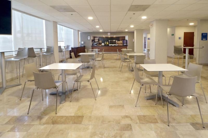 Fotos del hotel City Express Saltillo Sur:  5