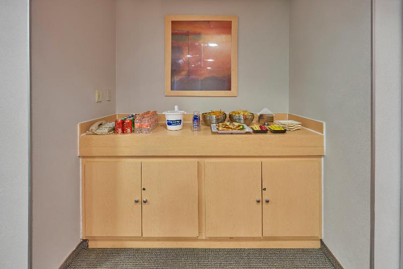 Fotos del hotel City Express Saltillo Sur:  43