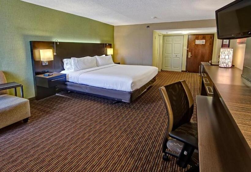 هتل Clarion  & Suites Conference Center Memphis Airport