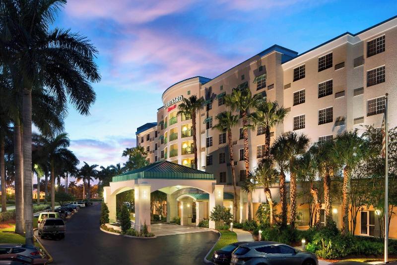 هتل Courtyard Fort Lauderdale Airport & Cruise Port