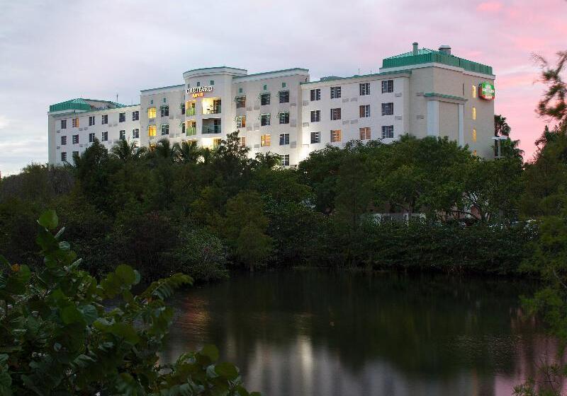 هتل Courtyard By Marriott Fort Lauderdale Airport & Cruise Port