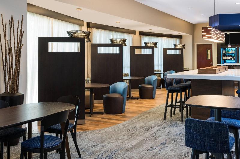 هتل Courtyard By Marriott Fort Lauderdale Airport & Cruise Port