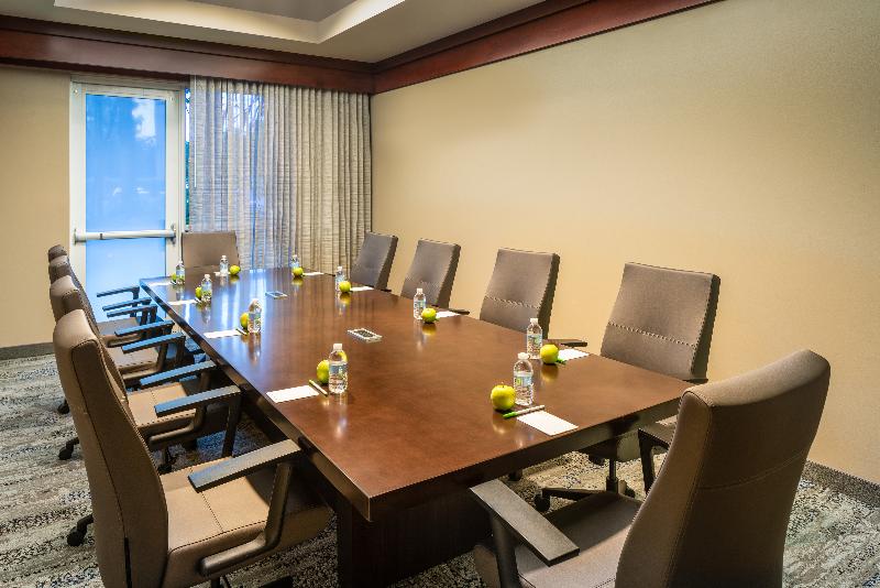 هتل Courtyard By Marriott Fort Lauderdale Airport & Cruise Port