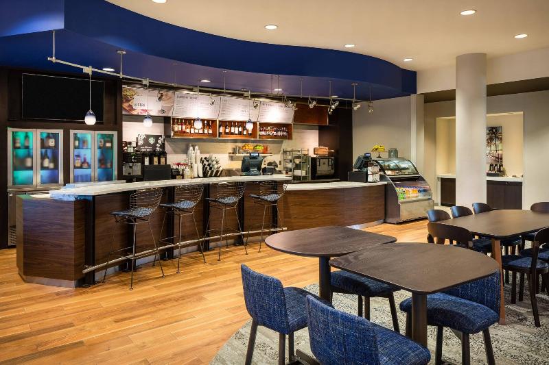 هتل Courtyard By Marriott Fort Lauderdale Airport & Cruise Port