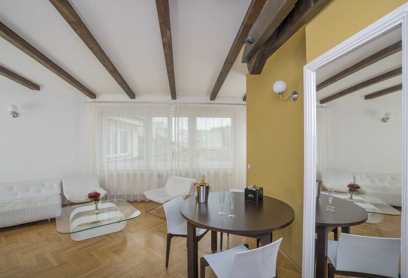 Fotos del hotel Deminka Palace:  25