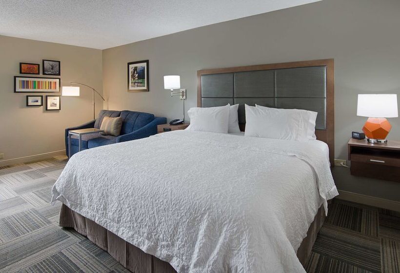 فندق Hampton Inn Covington