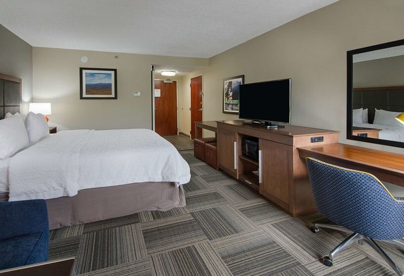 هتل Hampton Inn Covington