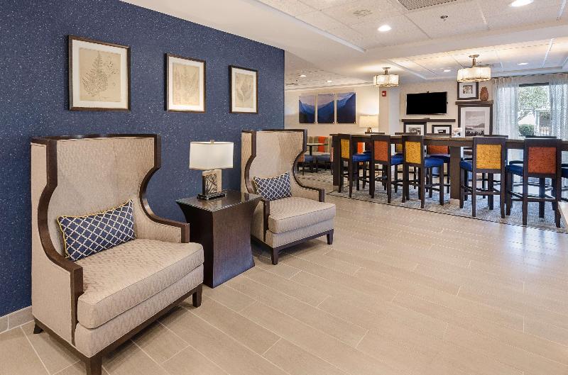 فندق Hampton Inn Covington