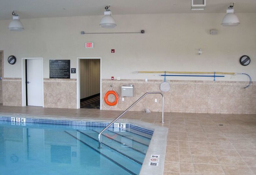 فندق Hampton Inn By Hilton Fort Saskatchewan