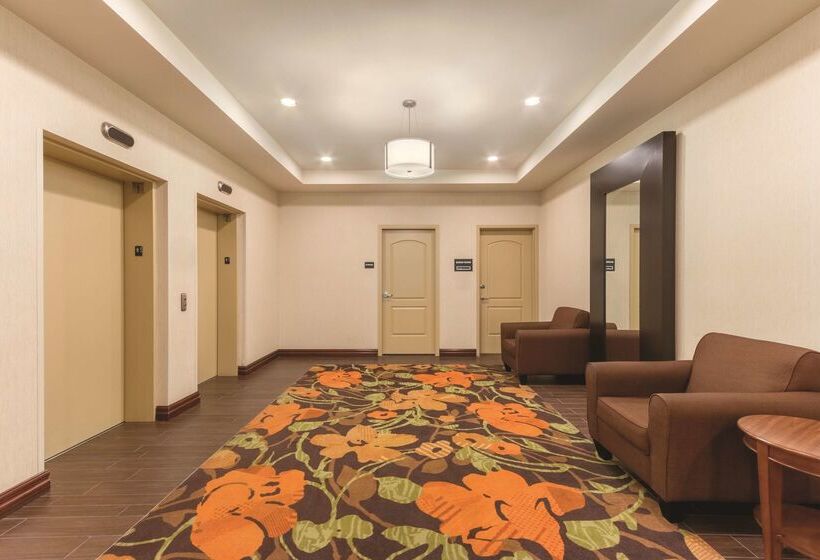 فندق Hampton Inn By Hilton Edmonton/south, Alberta, Canada