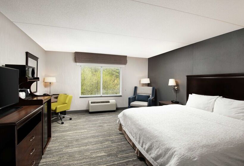 هتل Hampton Inn & Suites Barrie