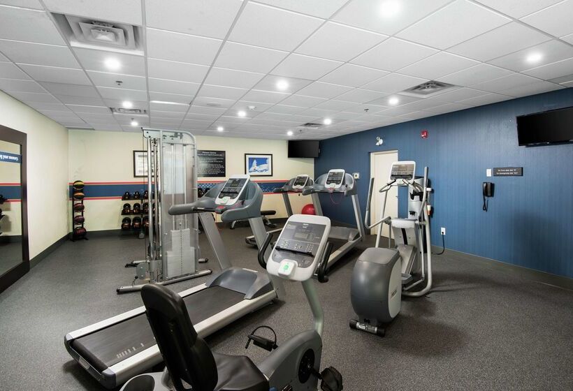 هتل Hampton Inn & Suites Barrie