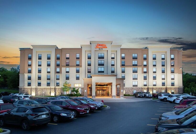 هتل Hampton Inn & Suites Barrie