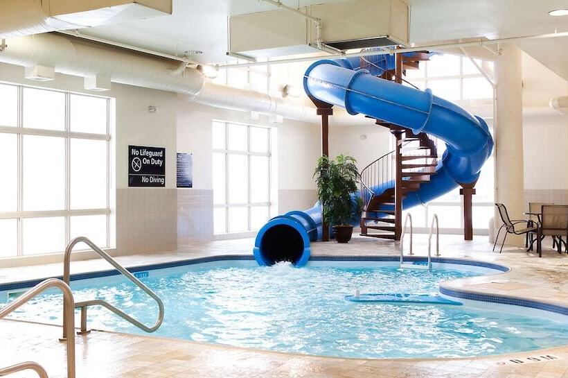 فندق Hampton Inn & Suites By Hilton Lethbridge