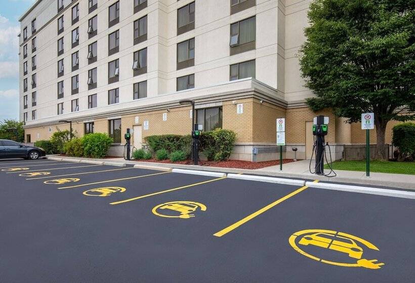 هتل Hampton Inn By Hilton Toronto Airport Corporate Centre
