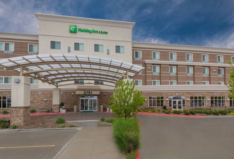 هتل Holiday Inn  & Suites Grand Junctionairport