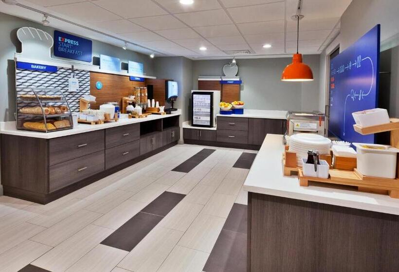 Holiday Inn Express Hotel & Suites Dothan North, An Ihg