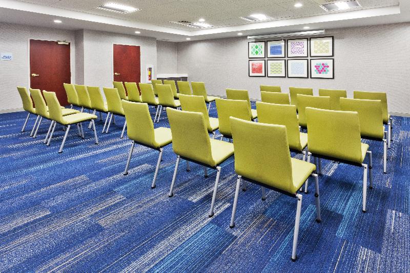 Holiday Inn Express Hotel & Suites Dothan North, An Ihg