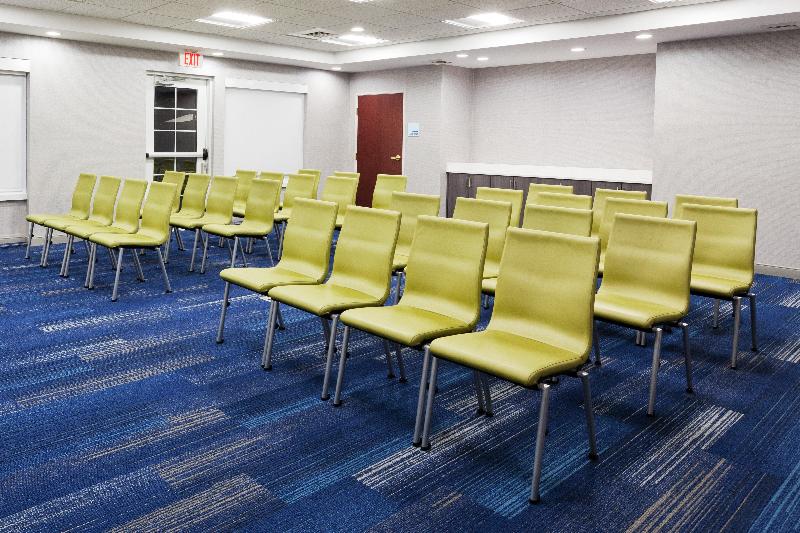 Holiday Inn Express Hotel & Suites Dothan North, An Ihg